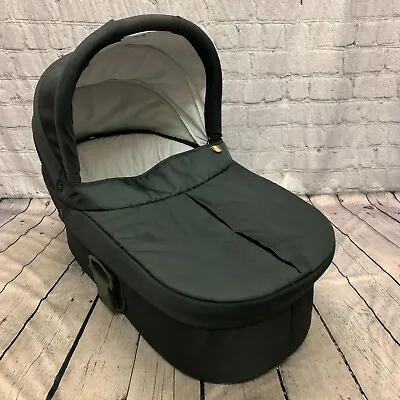 Mamas And Papas Sola  Carrycot With Liner And Mattress • £45