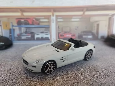 Bburago Mercedes-Benz SLS AMG 1/43 Diecast Model Car In Very Good Condition • $6.15