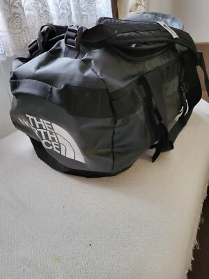 £70 • Buy The North Face Base Camp Duffel Bag/Rucksack - Medium