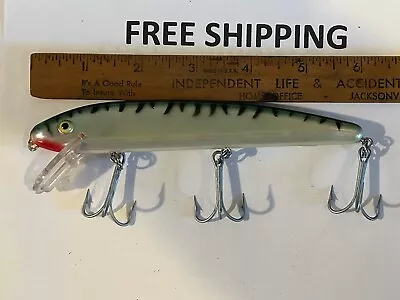 GRANDMA Musky Muskie Pike Bass Fishing Lure Crankbait 6  GREAT COLOR & CONDITION • $14.40