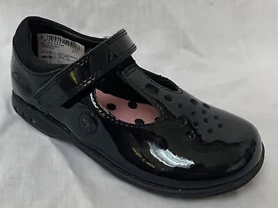 BNIB Clarks Girls Trixi Pip Black Patent School Leather Lights Shoes  • £16.99