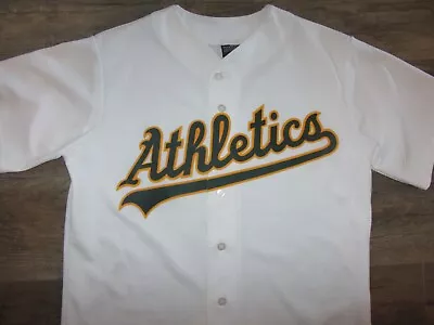 Oakland Athletics Majestic MLB Baseball Jersey M White Sewn Team A's Vintage • $1.25