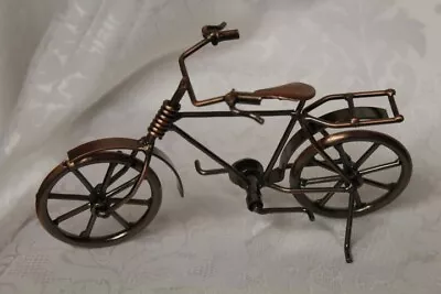 Dolls House Miniature   (  Metel Bike • £10