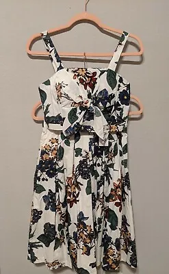 NWT The Room Skirt And Crop Top White Floral 2-Piece Set Size Large • $25