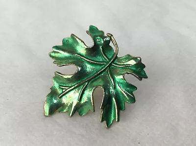 Green Maple Leaf Brooch Goldtone 1.5” Pin • $11.39