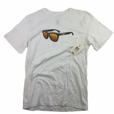 $17.32 • Buy Men's Small OAKLEY Short Sleeve Single Frogskins White T Shirt NEW W/flaws Rare