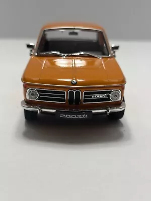 Welly 1:24 1977 BMW 2002TI Orange Diecast  • $29.99