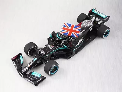 1/18 Minichamps 2021 F1 Mercedes-AMG W12E #44 Lewis Hamilton British GP W/flag • $85