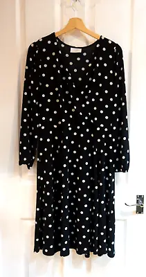 Wallis Petite Size 16 Black & White Spot Polka Dot Dress Long Sleeve V Neck • £12.99