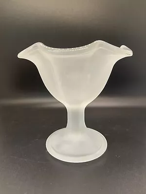 Vintage Frosted Tulip Satin Sundae Ice Cream Sherbet Dessert Ruffle Edge Dish • $5.60