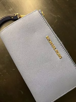 Michael Kors BRAND NEW JetSet Travel Large Double Zip Wristlet Phone Wallet Blue • $45