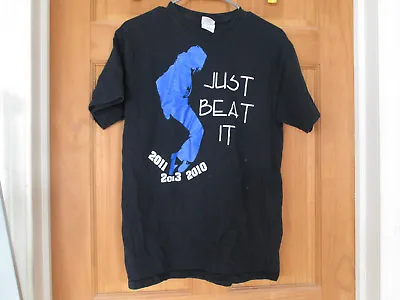 Adult Unisex Medium Michael Jackson Just Beat It 2012 Concert Shirt • $4.90