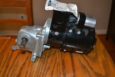 Bison 3RPM Sharq VWDIR33 115V/230VAC 1/12 HP Right Angle Gearmotor 026Q607-0525 • $250