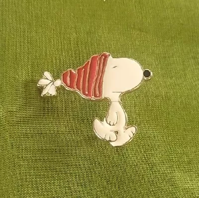 Vintage Snoopy Wearing Stocking Cap Enamel Hat Tie Pin - Peanuts • $8.99