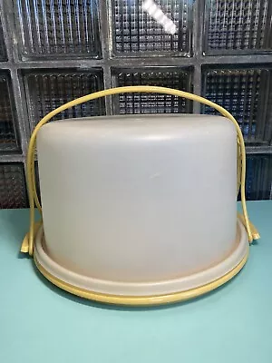 Vintage Tupperware Cake Carrier Round 683 & 684 With Yellow Handle GUC • $14.99