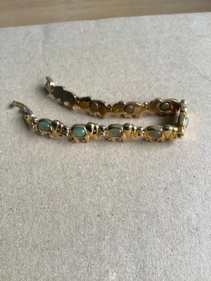 £10 • Buy Vintage Elephant Link Bracelet 18cm
