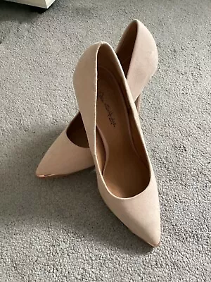 Miss Selfridge Ladies Court Shoes Size 5 • £4.99