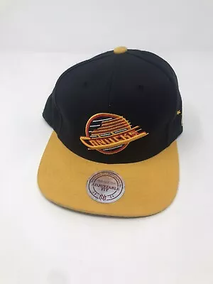 Mitchell & Ness Vancouver Canucks Logo NHL Hockey Snap Back Cap Black Yellow Hat • $17.95