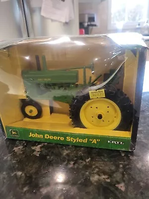 Ertl John Deere MODEL A Tractor New In Box 1/16 Scale Diecast 15071 Styled A • $42