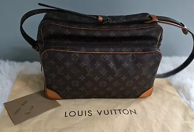 Nile GM Brown Monogram Crossbody Louis Vuitton Vintage 1988 • $500