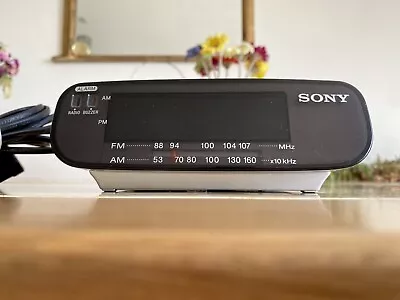 Sony AM FM Radio Dream Machine Digital Alarm Clock Model ICF C212 • £11.99