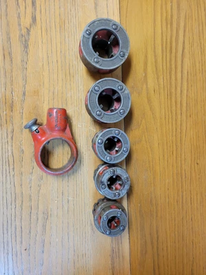 $150 • Buy Ridgid 111-R Ratchet Pipe Threader And 5 Cutter Dies 1.25 , 1 , .75 , .5 , 3/8 