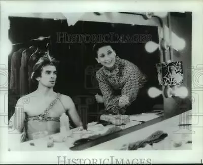 Press Photo Prima Ballerina Assoluta Dame Margot Fonteyn With Rudolf Nureyev • $19.99