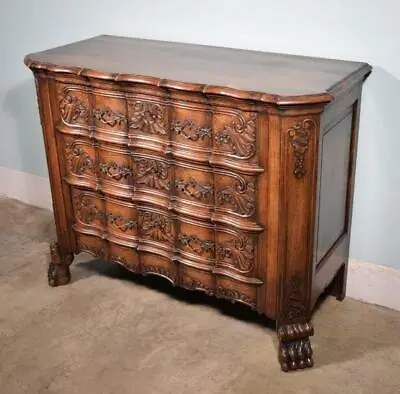 Antique French Solid Oak Dresser/Commode/Chest Of Drawers With Claw Feet • $2065