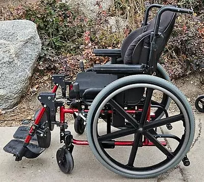 Quickie Lxi 15 X 18  Ulttralight Folding Wheelchair !    C2 • $195