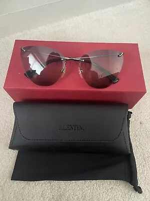 Valentino Sunglasses Women VA2022 • £29.99