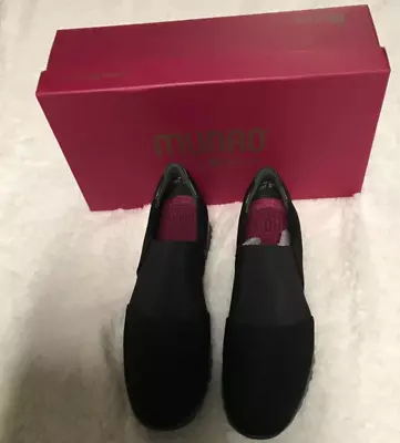 Munro Women Shoes New With Box • $29.99