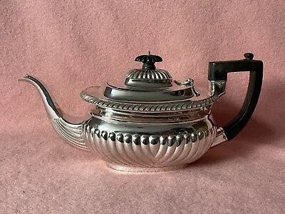 Antique Mappin And Webb Silver Plate Teapot - Ribbed Design - Fine Example • $37.32