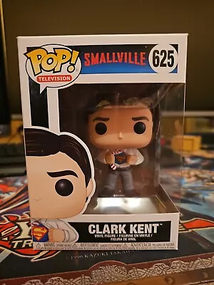 £40 • Buy Smallville - Clark Kent - Funko Pop Vinyl Figure #625