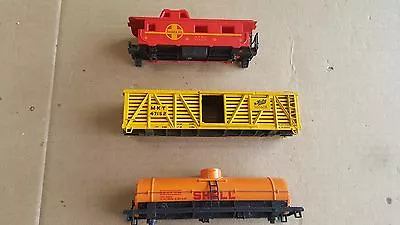 HO Scale Lot Of Cars For Parts (3 Cars) • $10.24