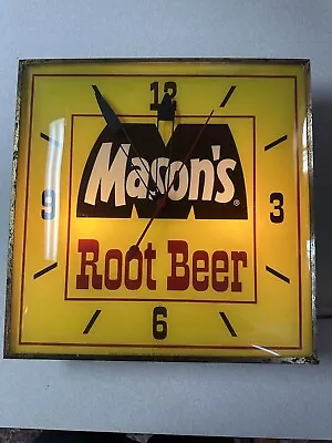 Mason's Old Fashioned Root Beer Pam Clock • $100