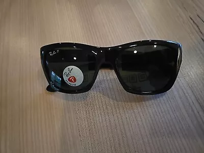 RAY BAN RB4194 601/9A 53-17 140 3P Black/Green Lens Polarized • $68