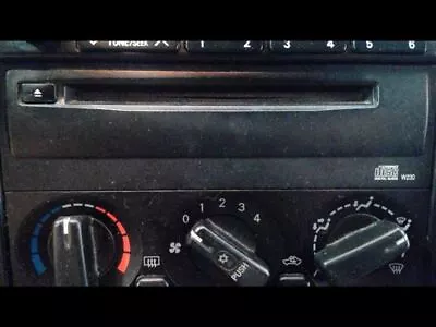 Audio Equipment Radio CD Changer 6 Disc Dash Mount Fits 00-04 DIAMANTE 1386649 • $93.89