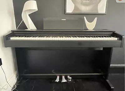 Yamaha Piano ARIUS YDP-143 88 Key Weighted Electric (Black) • £500