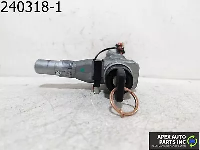 OEM 1997 Mercedes C230 Ignition Lock Tumbler With Key • $47.53