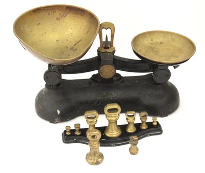 £9.99 • Buy Vintage BOOTS THE CHEMIST Cast Iron Weighing Scales With Set Of Weights - B78