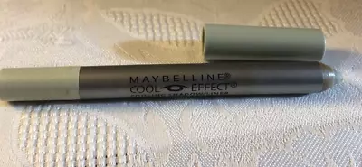 Maybelline Cool Effects Cooling Shadow/Liner ~Cool As A Cucumber 10 • $7.99