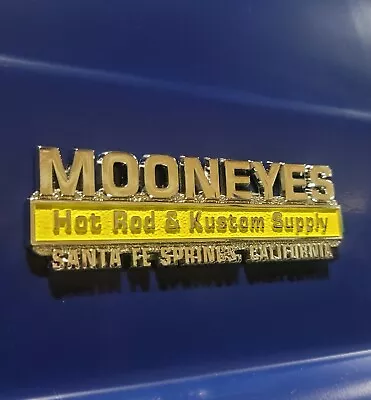 $29.98 • Buy MOONEYES Die-Cast EMBLEM Toolbox Fender Dash HOT ROD Custom Drag Racing NHRA Fed