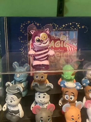 Cheshire Cat Chaser Vinylmation  • $75