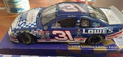 Nascar Diecast 1/24 Mike Skinner Limited Edition  • £28