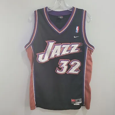 Rare Vintage Nike UTAH JAZZ Karl Malone 32 Black Swingman Jersey Mens S Sewn • $124.99