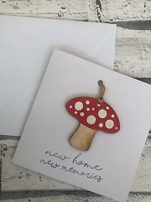 £3.70 • Buy New Home Hand Painted Wooden Toadstool Keepsake With Handmade Card