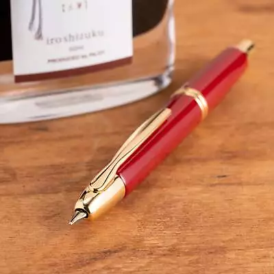 Genuine Pilot Vanishing Point Retractable Fountain Pen Red & Gold New • $159.95