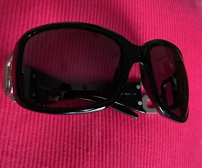Authentic DG 4005-B Dolce & Gabbana Sunglasses Early 2000s Diamanté Sides • $69