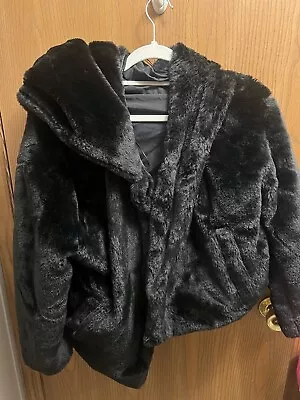 Zara Basic Black Fur Coat • $34