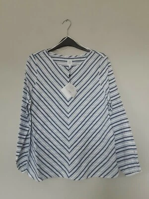 $23.72 • Buy John Lewis & Partners Chevron Stripe Blouse  White - Blue  100% Cotton  Size 10.